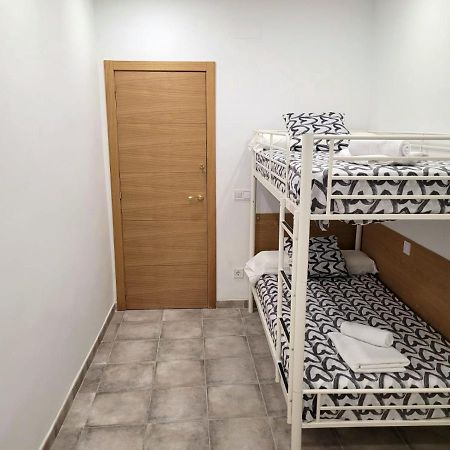 Coliving New San Bernando Hotel Madrid Ngoại thất bức ảnh