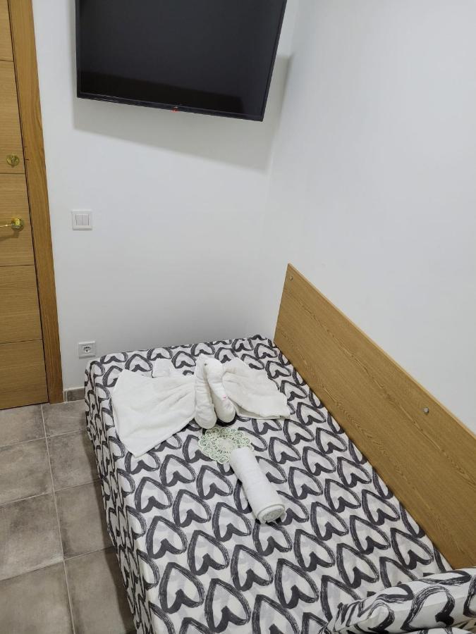 Coliving New San Bernando Hotel Madrid Ngoại thất bức ảnh