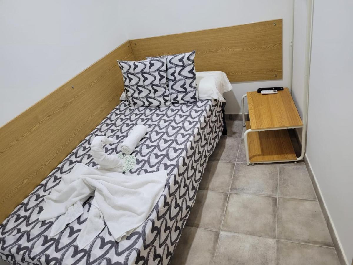 Coliving New San Bernando Hotel Madrid Ngoại thất bức ảnh