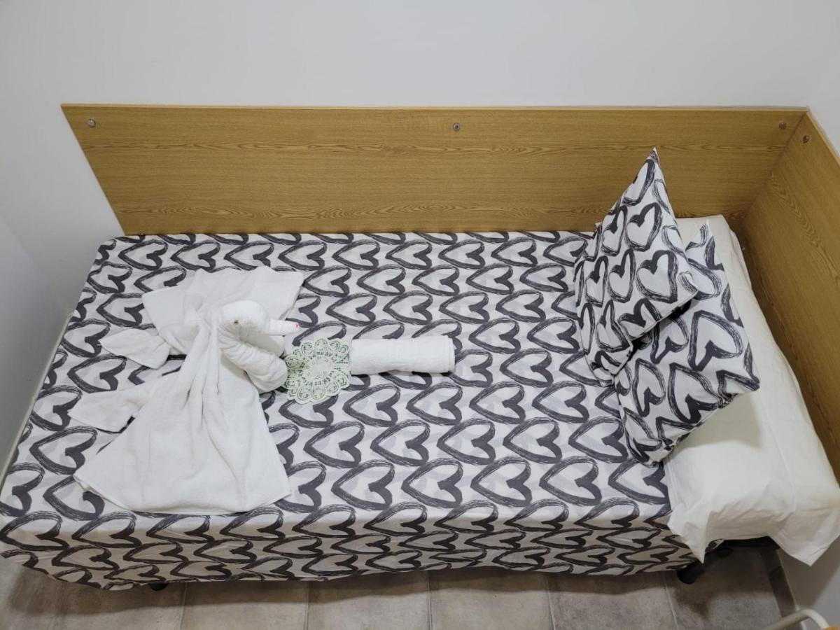 Coliving New San Bernando Hotel Madrid Ngoại thất bức ảnh
